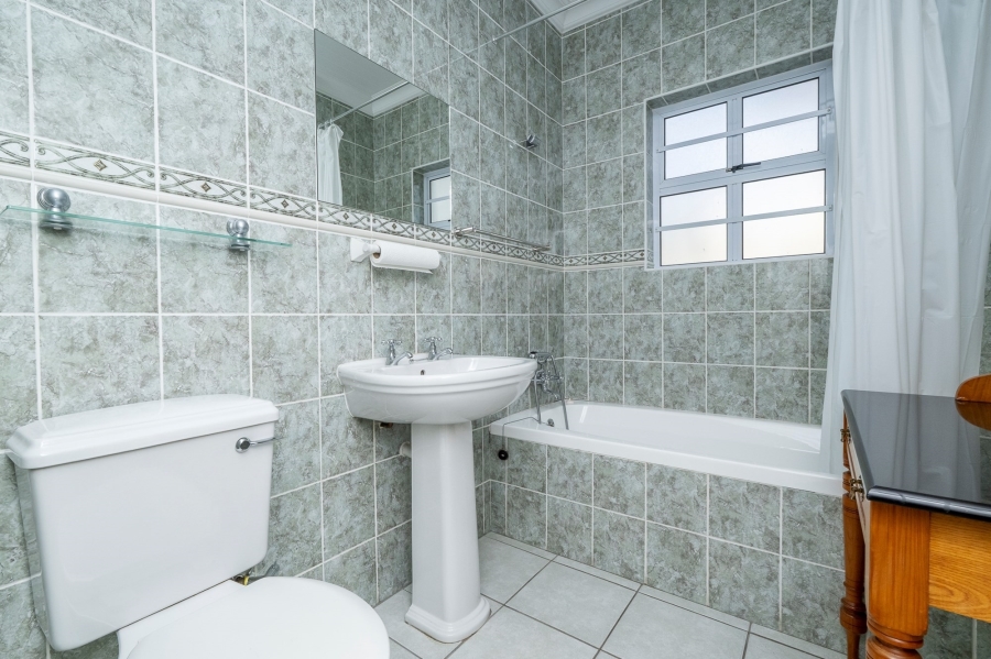 2 Bedroom Property for Sale in Vierlanden Western Cape